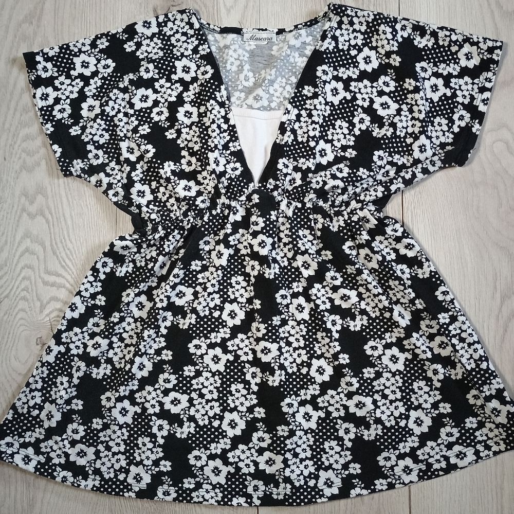 Mascara White And Black Floral Dress